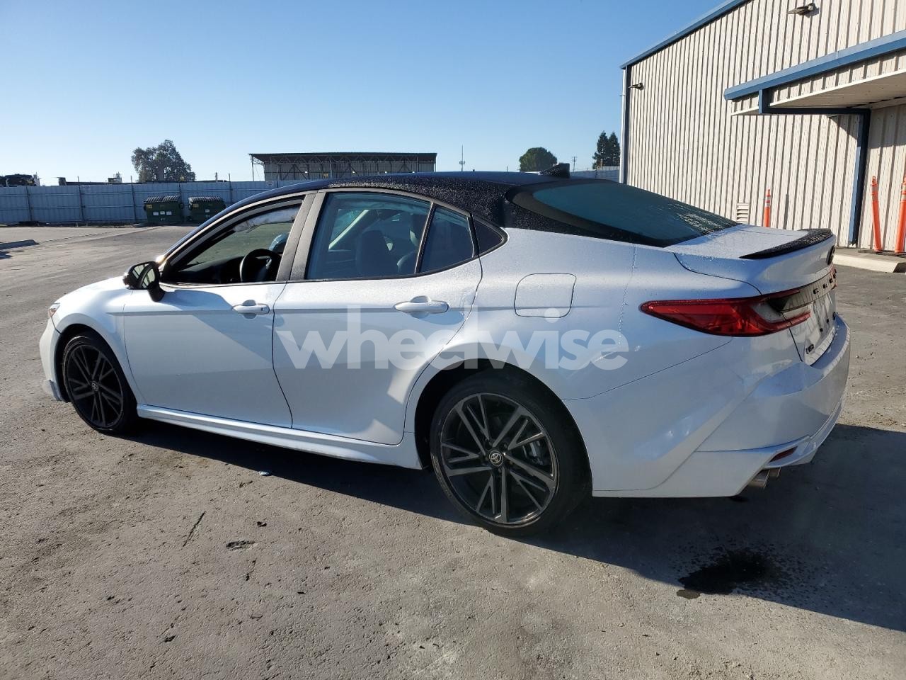 Photo 2 of 2025 TOYOTA CAMRY XSE (VIN 4T1DAACKXSU185845)