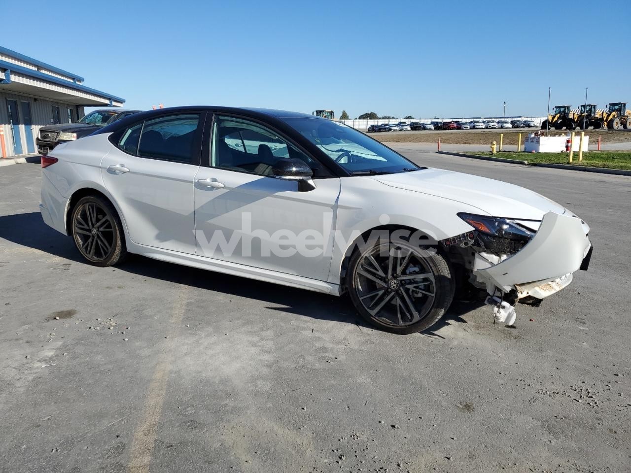 Photo 4 of 2025 TOYOTA CAMRY XSE (VIN 4T1DAACKXSU185845)