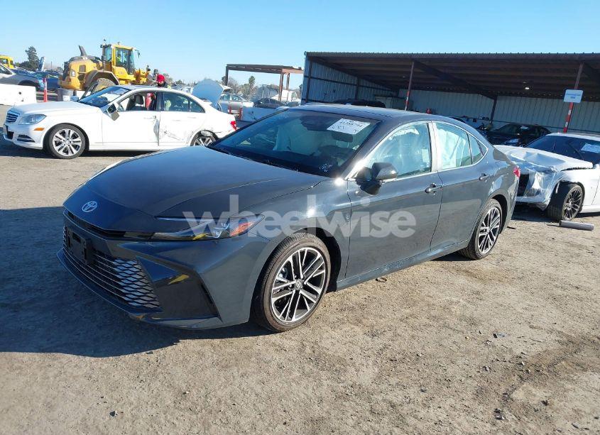Photo 2 of 2025 Toyota Camry XLE (VIN 4T1DAACKXSU506251)