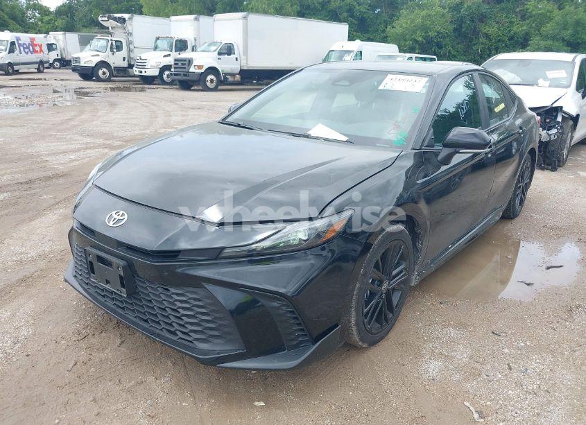 Photo 2 of 2025 Toyota Camry SE (VIN 4T1DAACKXSU528847)