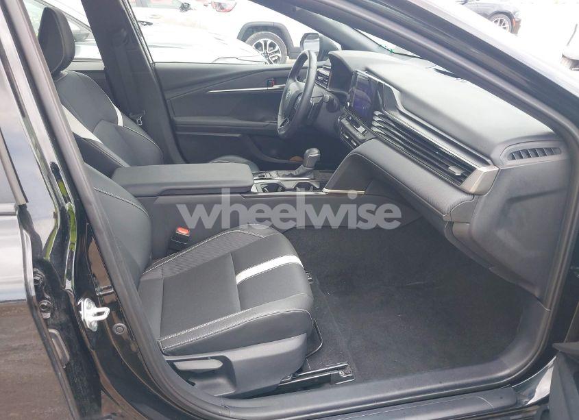 Photo 5 of 2025 Toyota Camry SE (VIN 4T1DAACKXSU528847)