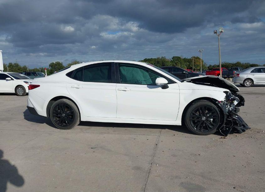 Photo 14 of 2025 Toyota Camry SE (VIN 4T1DAACKXSU528878)