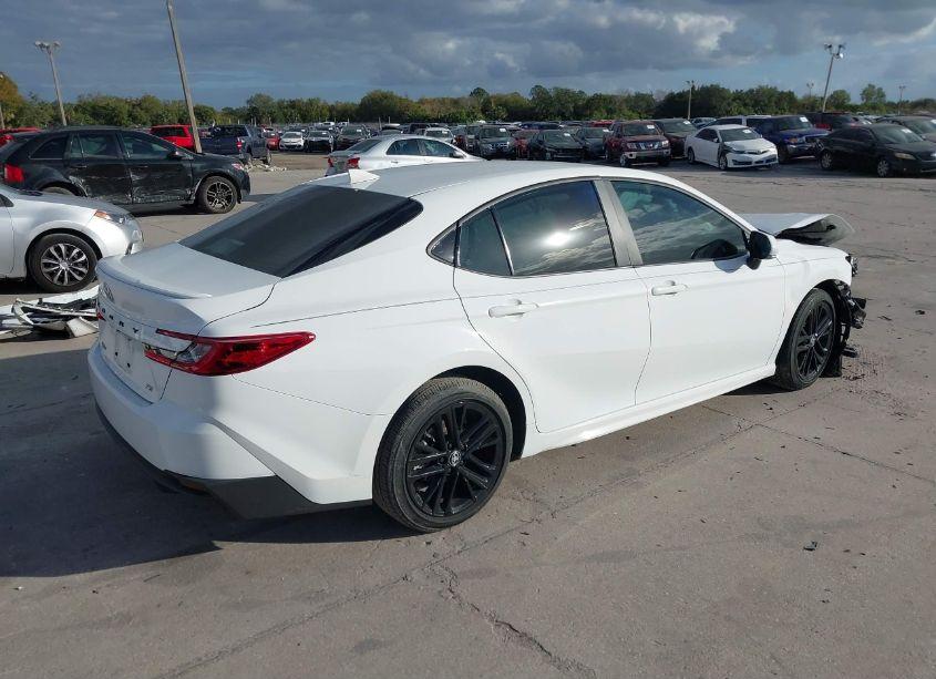 Photo 4 of 2025 Toyota Camry SE (VIN 4T1DAACKXSU528878)