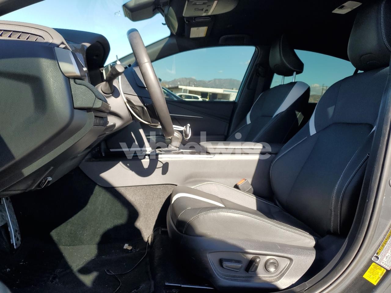 Photo 7 of 2025 TOYOTA CAMRY XSE (VIN 4T1DAACKXSU547592)