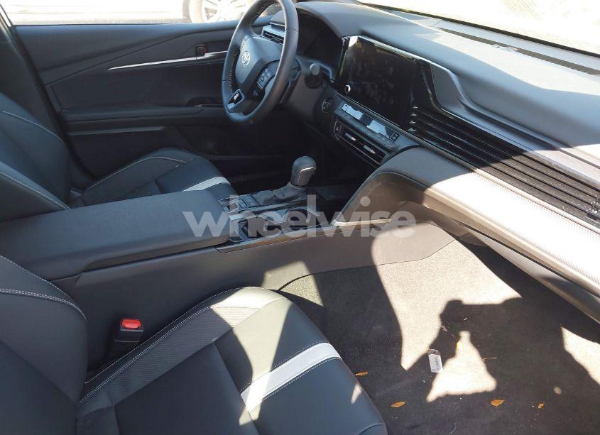 Photo 5 of 2025 Toyota Camry SE (VIN 4T1DAACKXSU556177)