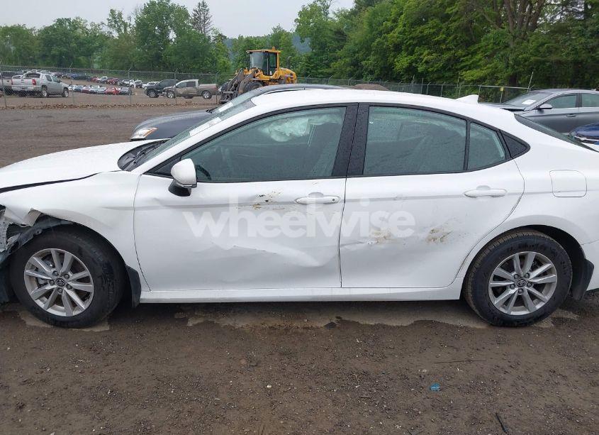 Photo 15 of 2025 Toyota Camry LE (VIN 4T1DAACKXSU587395)