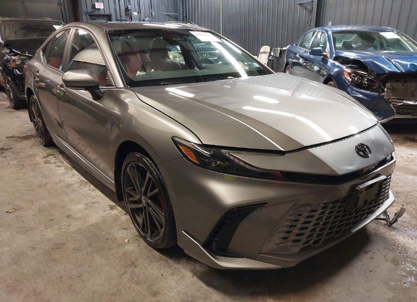 2025 Toyota Camry XSE (VIN 4T1DBADK0SU503158) main photo