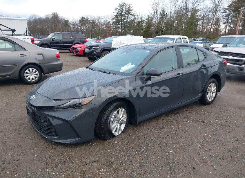 Photo 2 of 2025 Toyota Camry LE (VIN 4T1DBADK0SU513141)