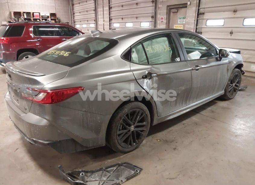 Photo 4 of 2025 Toyota Camry SE (VIN 4T1DBADK0SU518923)