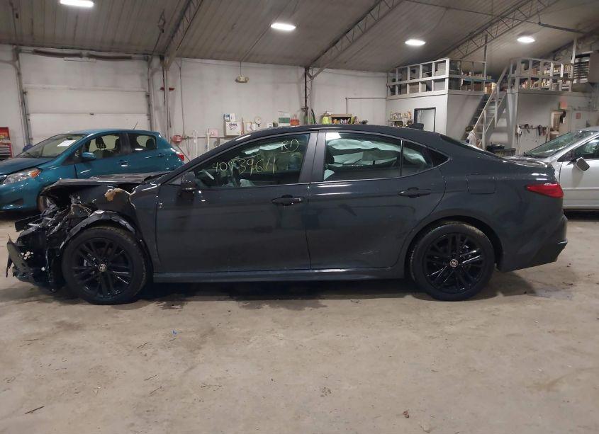 Photo 14 of 2025 Toyota Camry SE (VIN 4T1DBADK1SU501421)