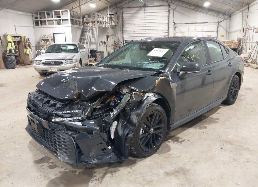 Photo 2 of 2025 Toyota Camry SE (VIN 4T1DBADK1SU501421)