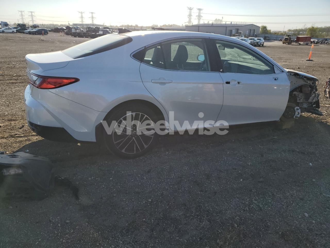 Photo 3 of 2025 TOYOTA CAMRY XSE (VIN 4T1DBADK2SU021789)