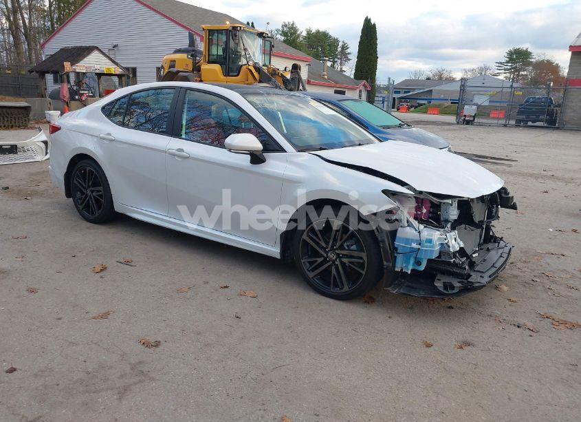 2025 Toyota Camry XSE (VIN 4T1DBADK2SU504148) main photo