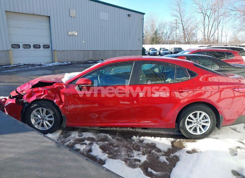 Photo 14 of 2025 Toyota Camry LE (VIN 4T1DBADK3SU011319)