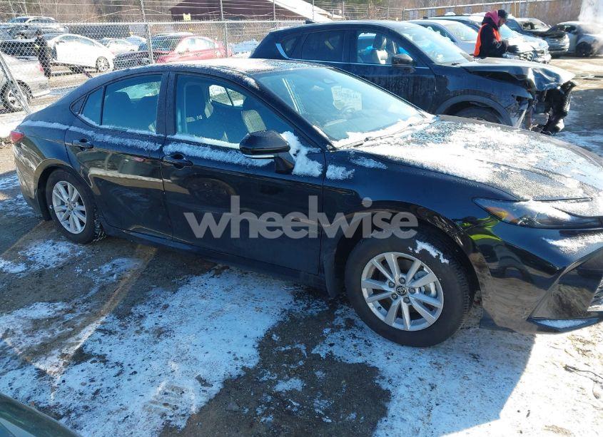 Photo 13 of 2025 Toyota Camry LE (VIN 4T1DBADK4SU014276)