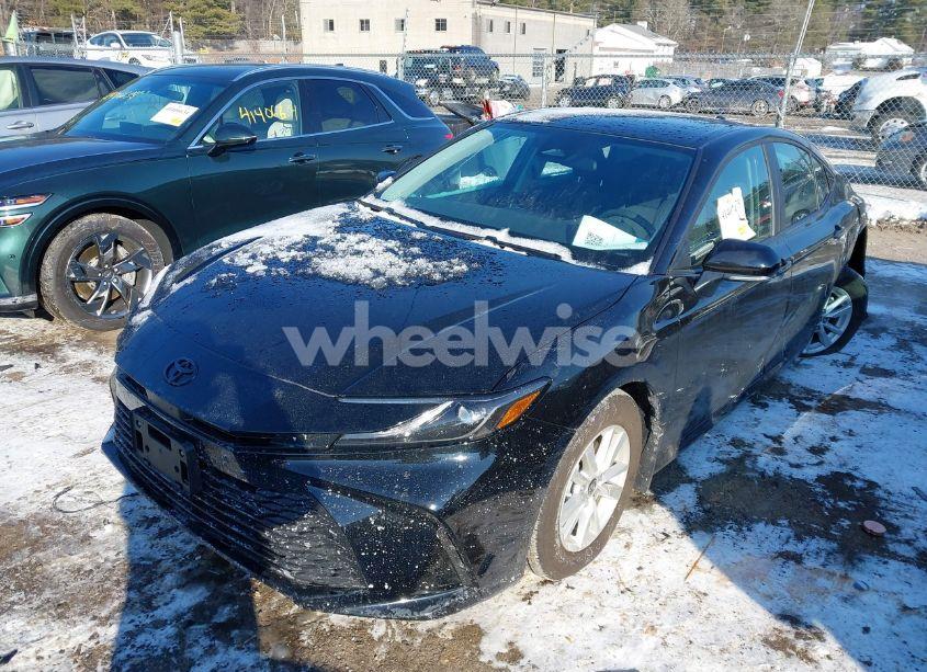 Photo 2 of 2025 Toyota Camry LE (VIN 4T1DBADK4SU014276)