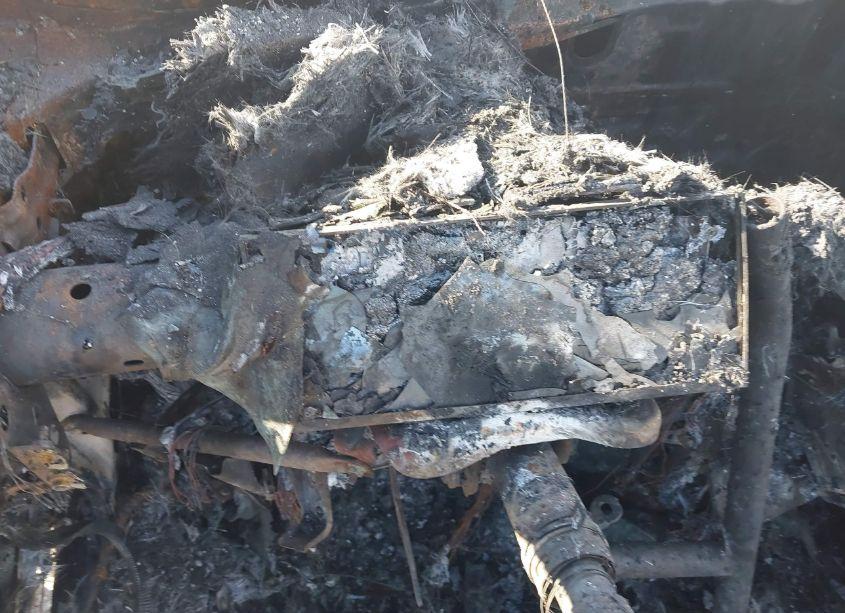 Photo 7 of 2025 Toyota Camry XSE/XLE/LE/SE (VIN 4T1DBADK5SU010222)