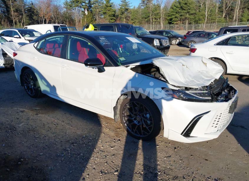 2025 Toyota Camry XSE (VIN 4T1DBADK6SU002243) main photo