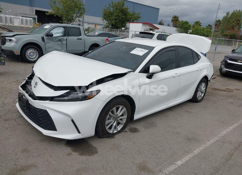Photo 2 of 2025 Toyota Camry LE (VIN 4T1DBADK6SU002775)