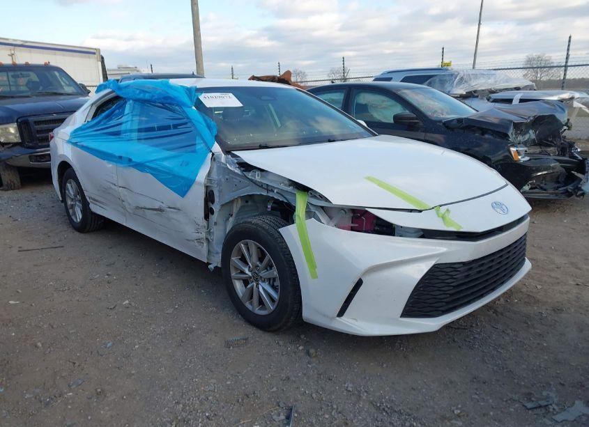 2025 Toyota Camry LE (VIN 4T1DBADK7SU502508) main photo