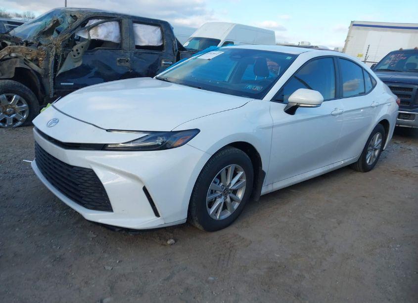 Photo 2 of 2025 Toyota Camry LE (VIN 4T1DBADK7SU502508)