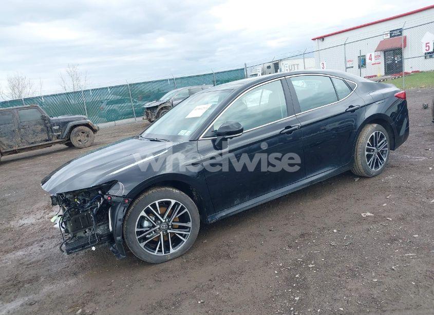 Photo 2 of 2025 Toyota Camry XLE (VIN 4T1DBADK7SU514464)