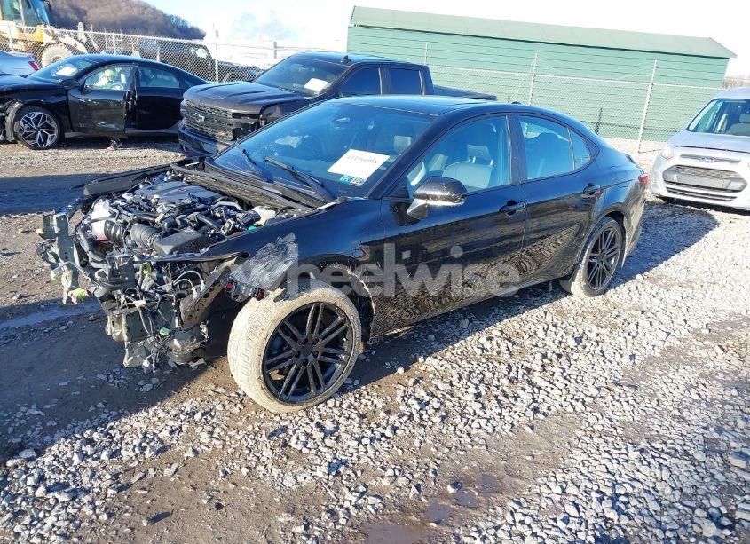 Photo 2 of 2025 Toyota Camry SE (VIN 4T1DBADK8SU000784)