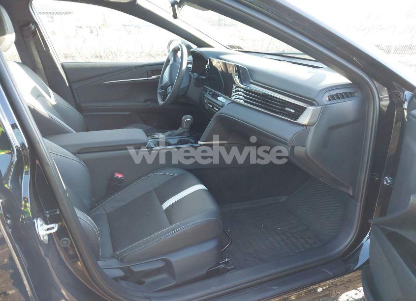 Photo 5 of 2025 Toyota Camry SE (VIN 4T1DBADK8SU000784)