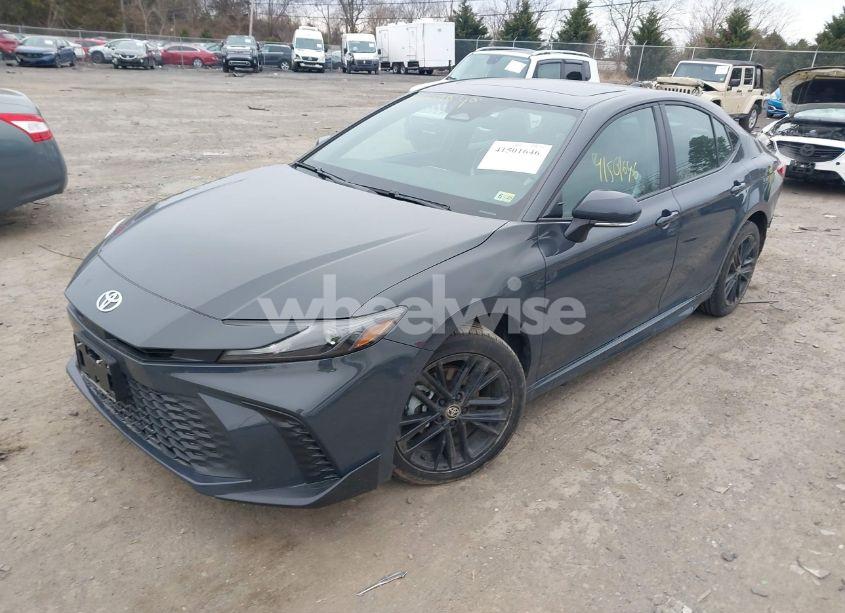 Photo 2 of 2025 Toyota Camry SE (VIN 4T1DBADK8SU001465)