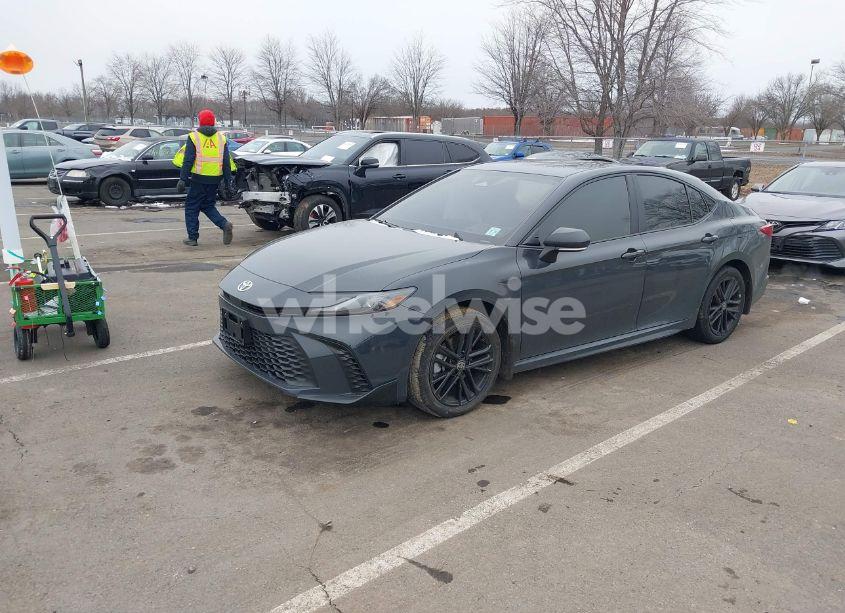 Photo 2 of 2025 Toyota Camry SE (VIN 4T1DBADK8SU009193)