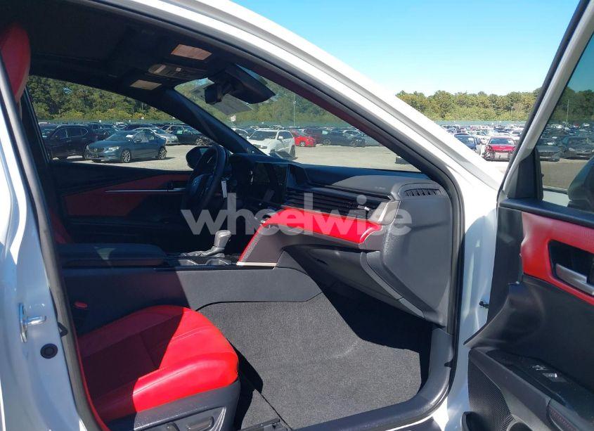 Photo 5 of 2025 Toyota Camry XSE (VIN 4T1DBADK9SU001054)