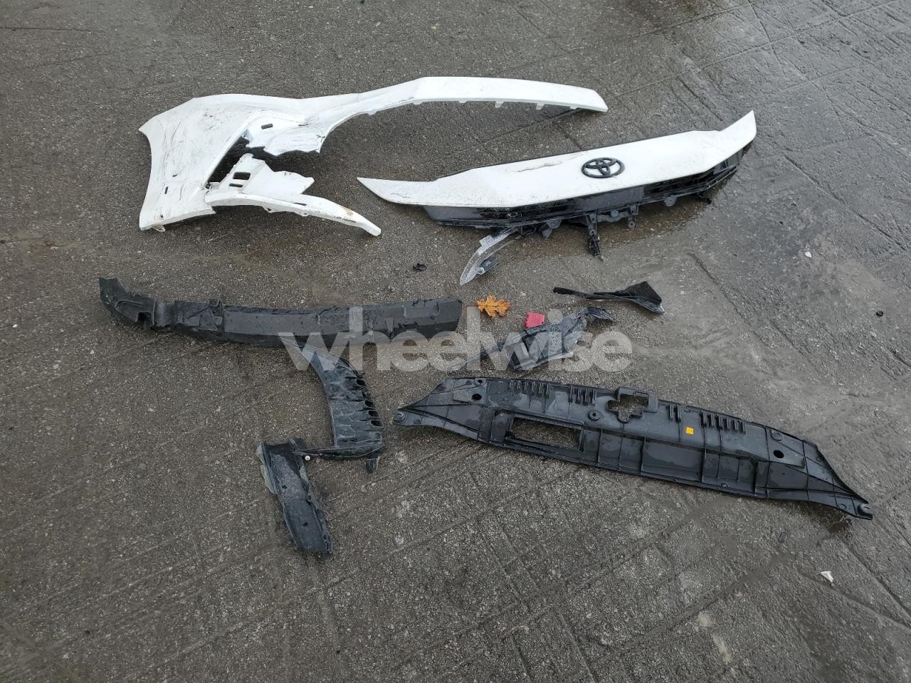 Photo 12 of 2025 TOYOTA CAMRY XSE (VIN 4T1DBADK9SU002706)