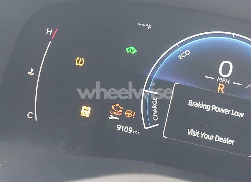 Photo 16 of 2025 Toyota Camry LE (VIN 4T1DBADK9SU017951)