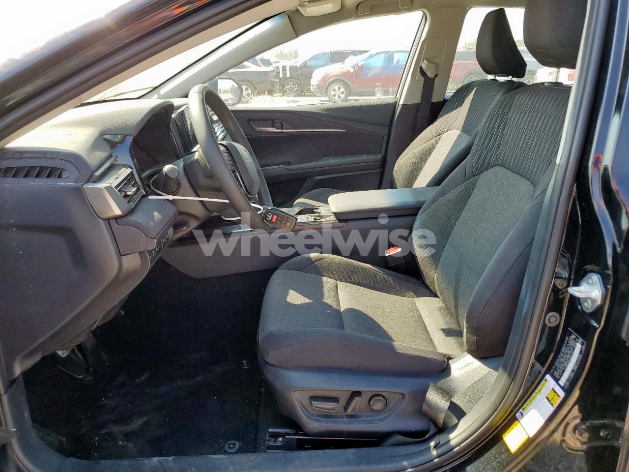 Photo 7 of 2025 TOYOTA CAMRY XSE (VIN 4T1DBADKXSU004707)