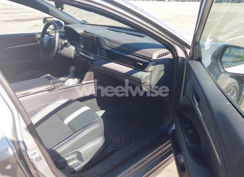 Photo 5 of 2025 Toyota Camry SE (VIN 4T1DBADKXSU504379)