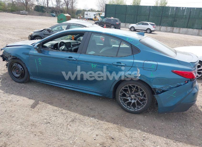 Photo 3 of 2025 Toyota Camry SE (VIN 4T1DBADKXSU510716)