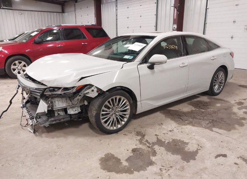 Photo 2 of 2022 Toyota Avalon LIMITED (VIN 4T1DZ1FB9NU079282)