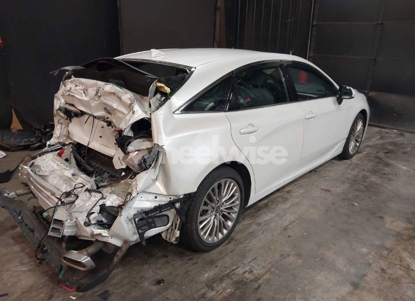 Photo 4 of 2022 Toyota Avalon LIMITED (VIN 4T1DZ1FBXNU076021)