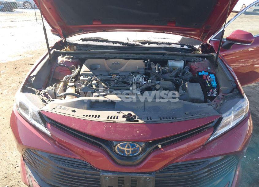 Photo 10 of 2020 Toyota Camry LE HYBRID (VIN 4T1E31AK4LU527745)