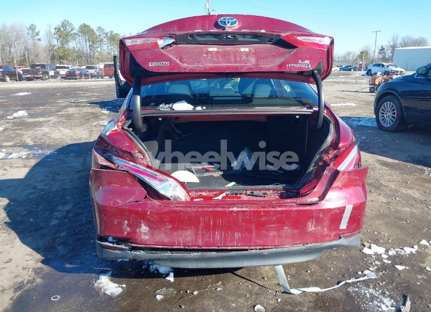 Photo 6 of 2020 Toyota Camry LE HYBRID (VIN 4T1E31AK4LU527745)