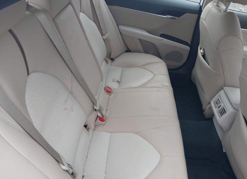 Photo 8 of 2020 Toyota Camry XLE (VIN 4T1F11AK0LU349181)