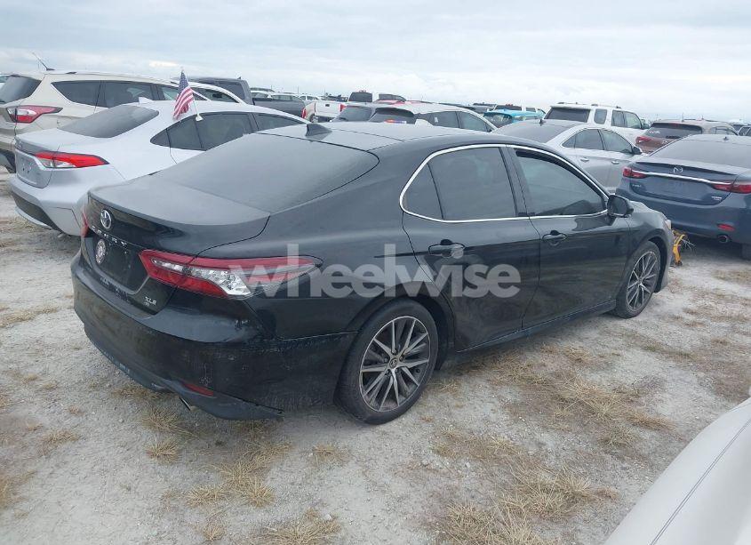 Photo 4 of 2022 Toyota Camry XLE (VIN 4T1F11AK0NU003795)