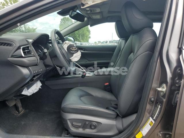 Photo 2 of 2020 TOYOTA CAMRY XLE (VIN 4T1F11AK1LU959333)