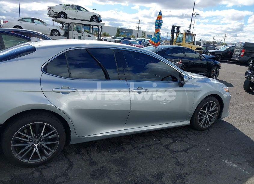 Photo 13 of 2021 Toyota Camry XLE (VIN 4T1F11AK3MU567715)