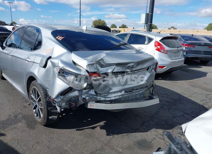 Photo 6 of 2021 Toyota Camry XLE (VIN 4T1F11AK3MU567715)