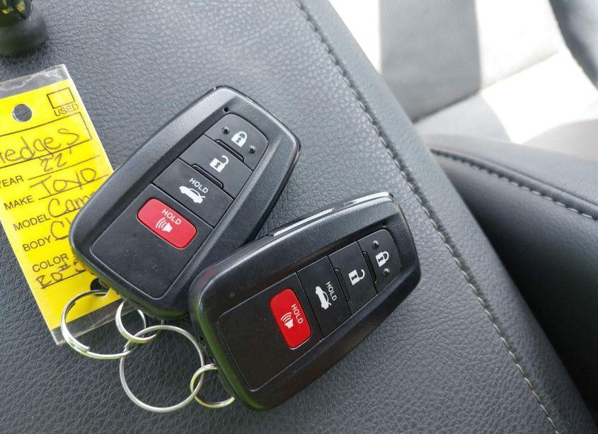 Photo 11 of 2022 Toyota Camry XLE (VIN 4T1F11AK3NU715606)