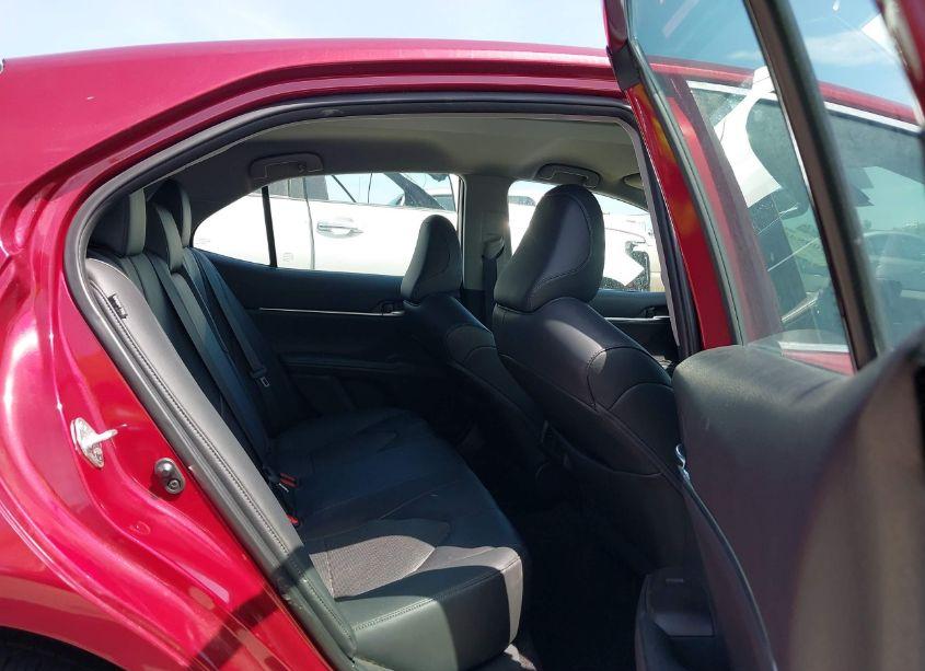 Photo 8 of 2022 Toyota Camry XLE (VIN 4T1F11AK3NU715606)