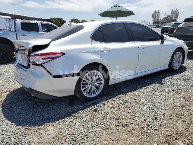 Photo 2 of 2020 TOYOTA CAMRY XLE (VIN 4T1F11AK5LU348897)