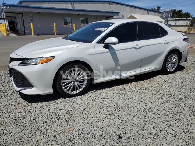 Photo 4 of 2020 TOYOTA CAMRY XLE (VIN 4T1F11AK5LU348897)