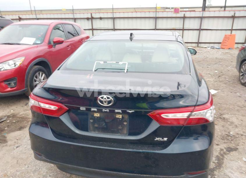 Photo 16 of 2020 Toyota Camry XLE (VIN 4T1F11AK5LU906165)